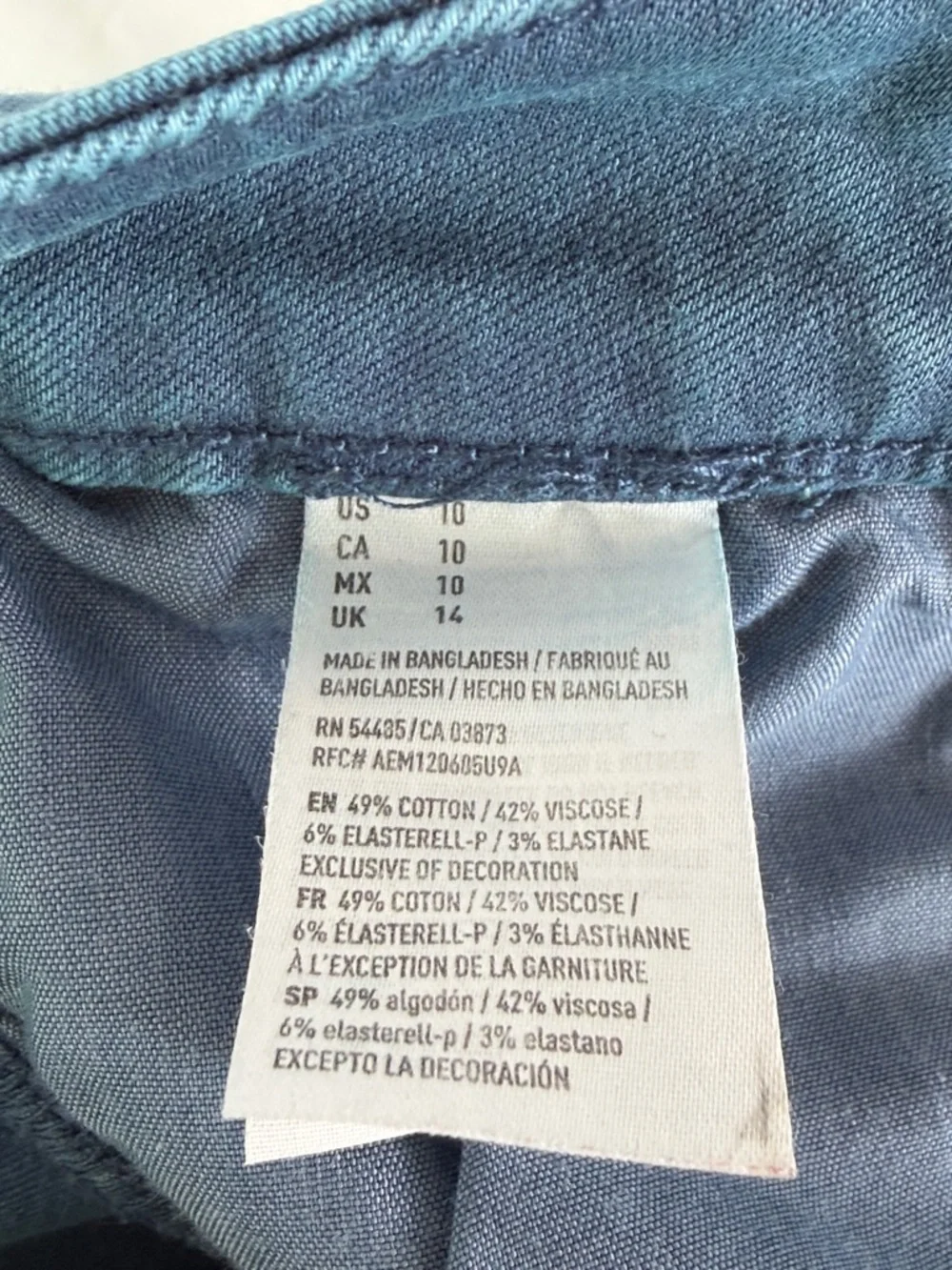 American Eagle AEO Twill, Teal Super Stretch Shorts. Womens Size 10. Comfy