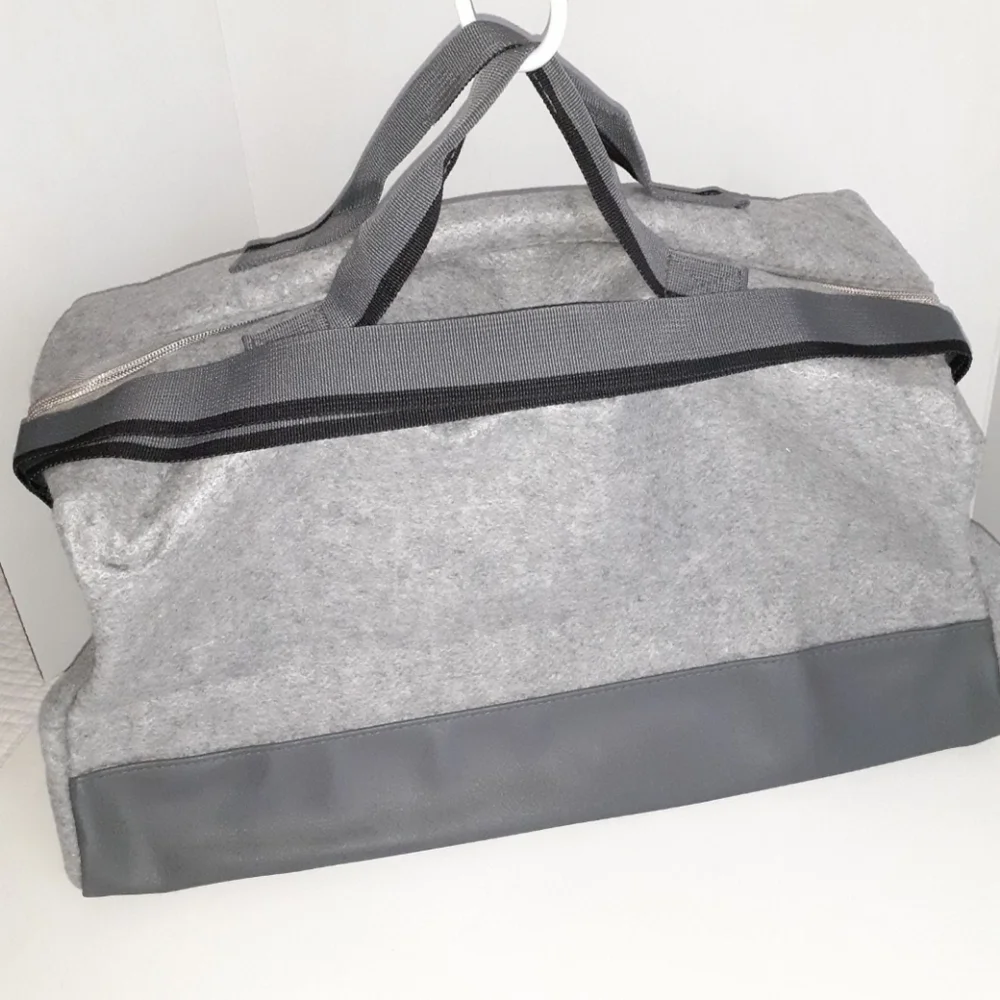 NEW Azzaro Gray Felt Weekend Duffel with Shoulder Strap