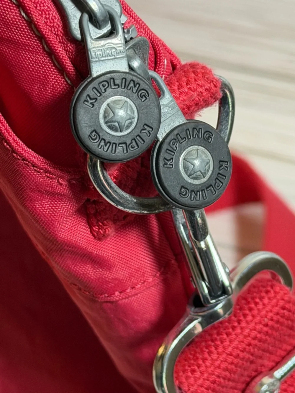 Kipling item specifics