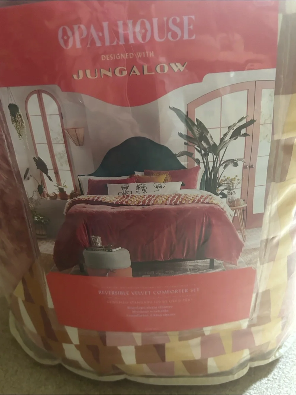 Opalhouse Jungalow King Velvet Comforter Set, Berry