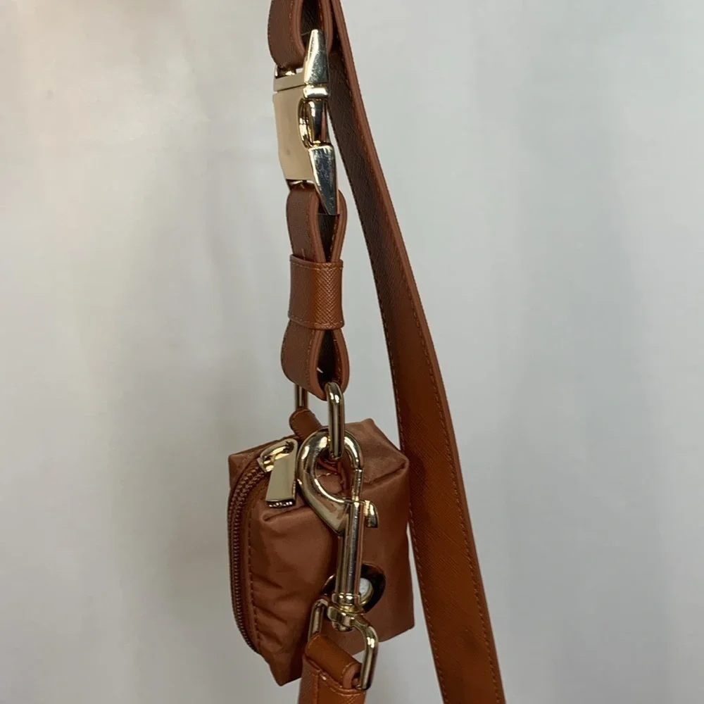 Express attach tan