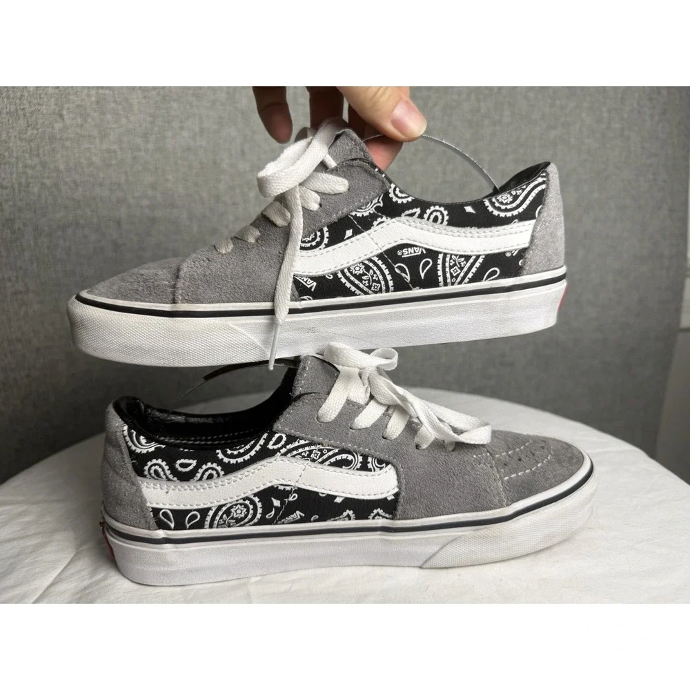 Vans excellent right
