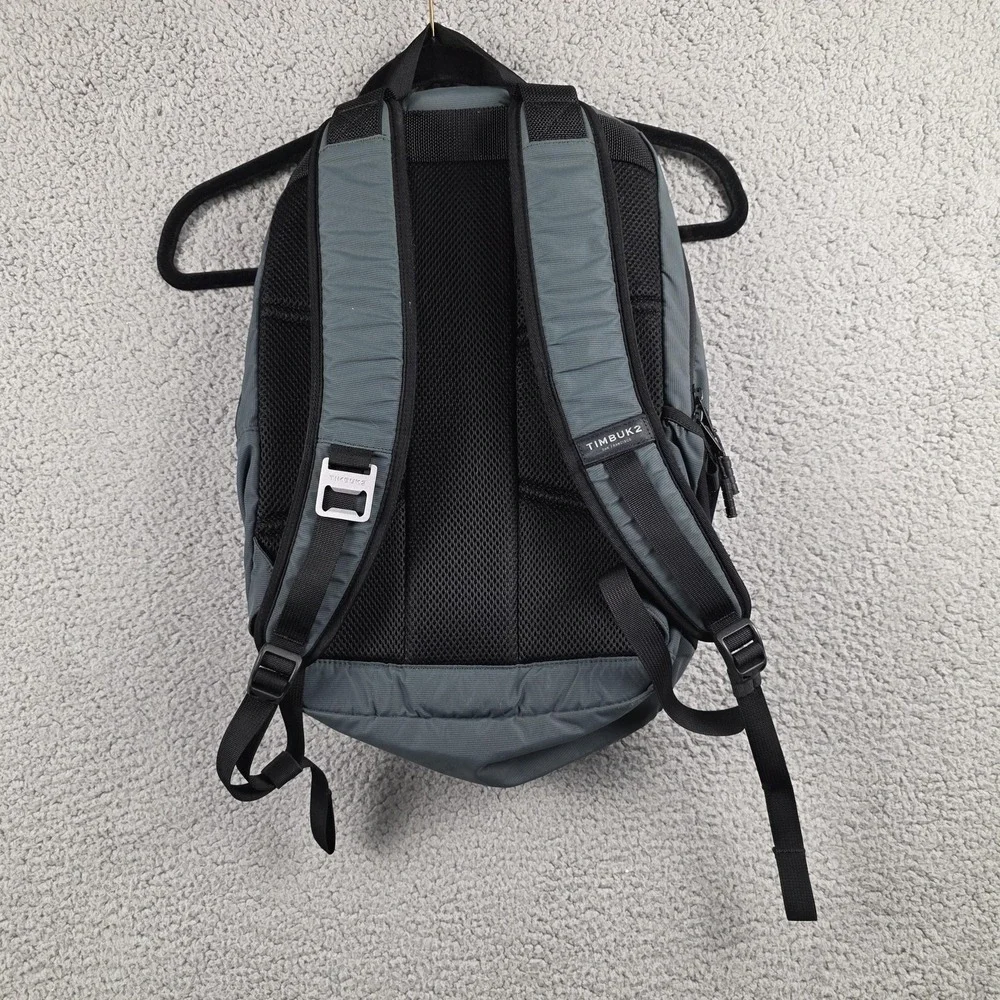 Timbuk2 brand style