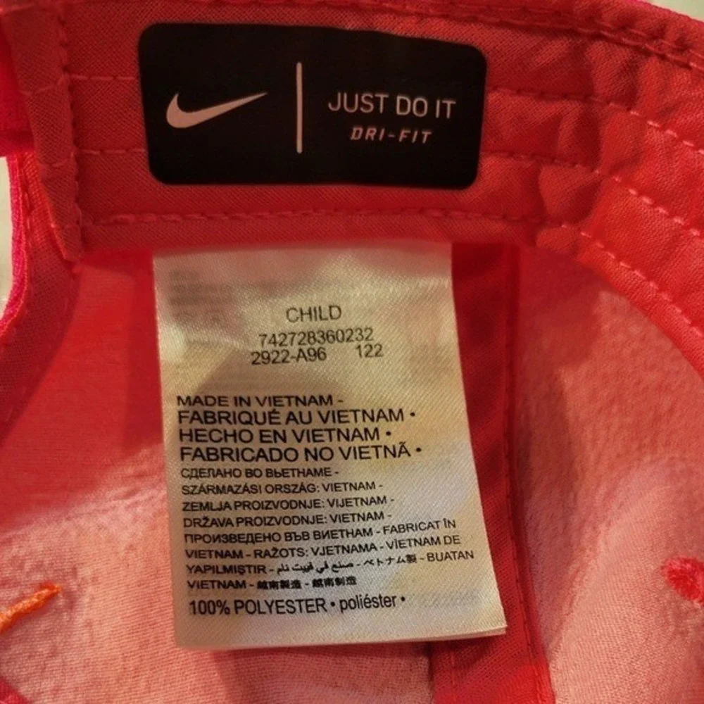 Nike‎ Dri-FIT Cute Hat Pink Kids Cap Colorful Swoosh Athletic Casual Barbiecore