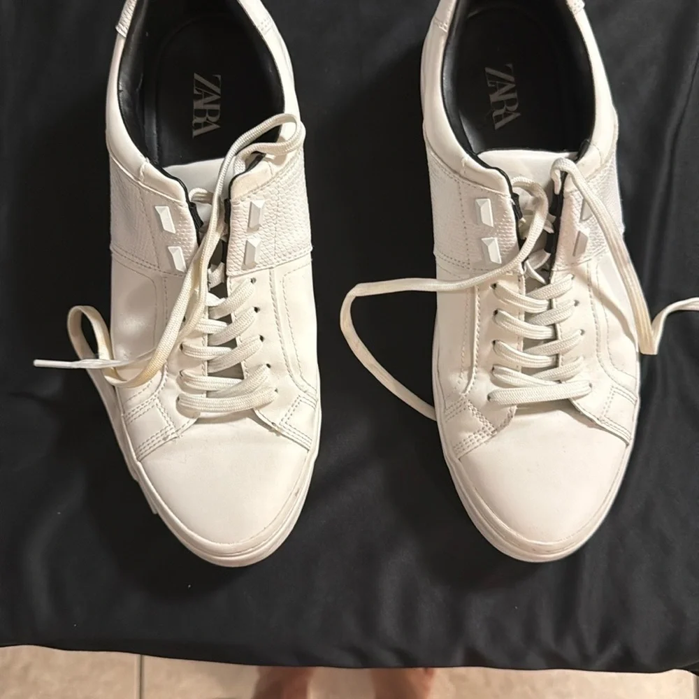 Zara step out
