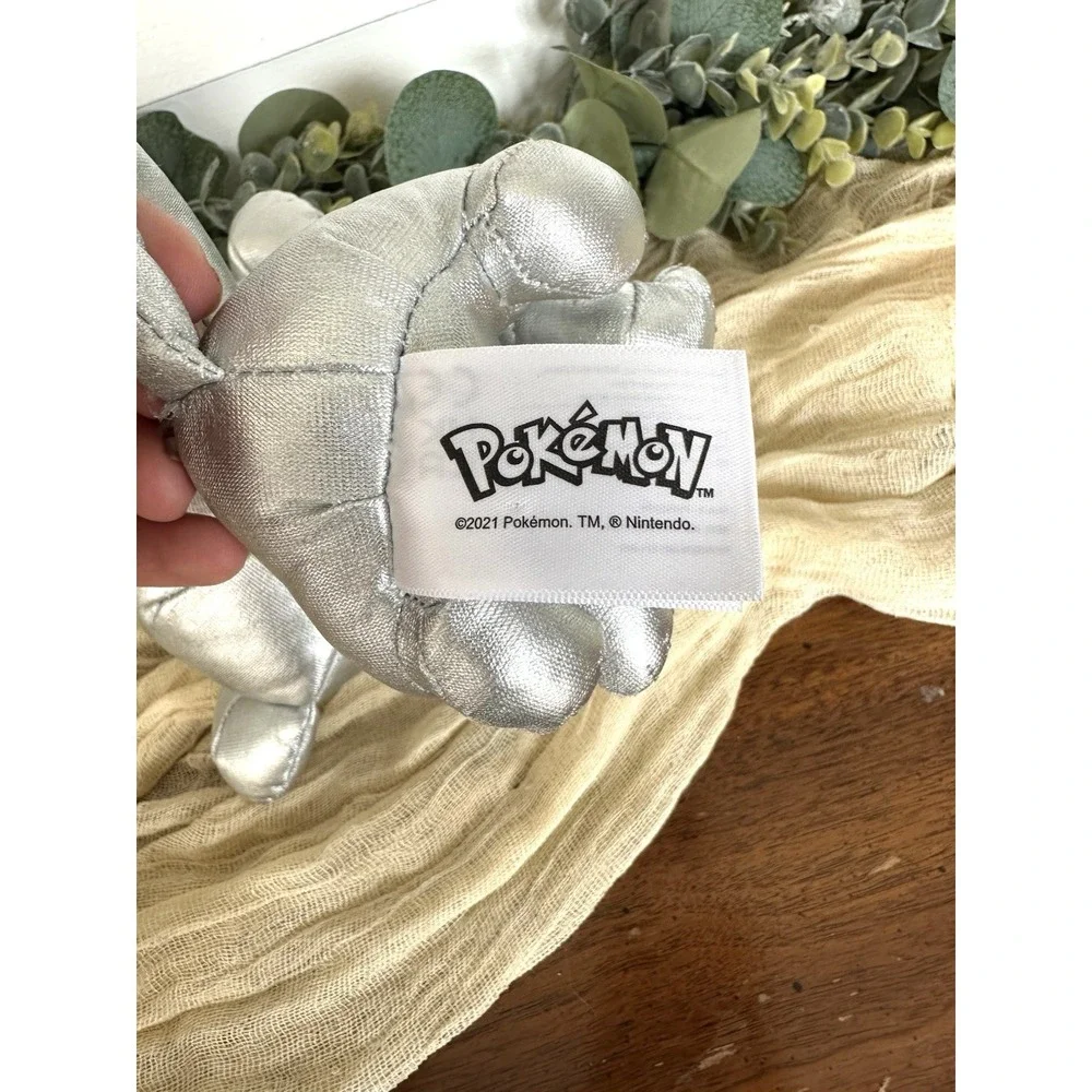 Pokemon‎ 25 Year Anniversary Celebration - Silver Grookey 8