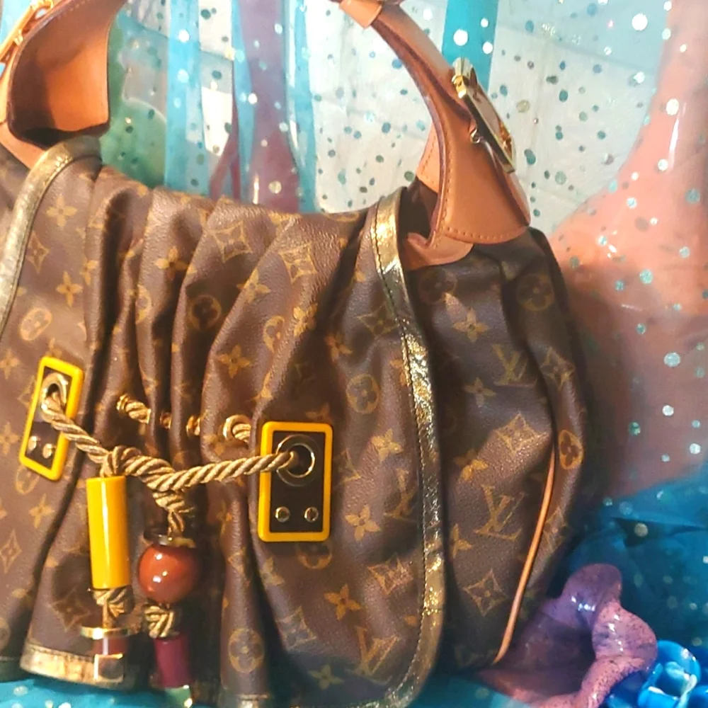 Louis Vuitton Kalahari GM Limited Edition Bag with COA
