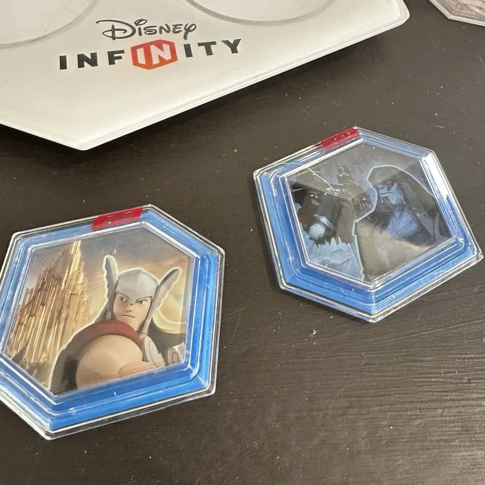 Disney INFINITY: Marvel Super Heroes Starter Pack For PS3