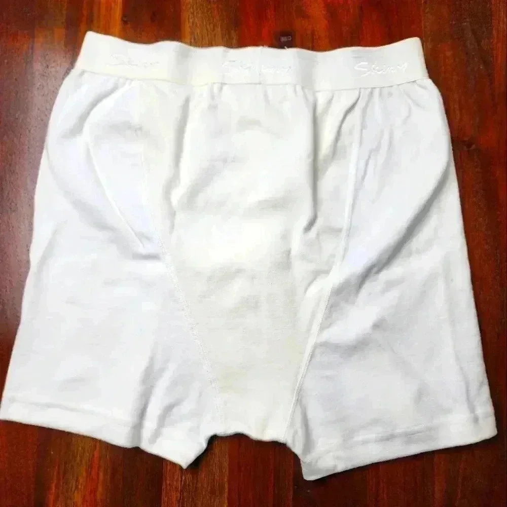 Skiny white crotch