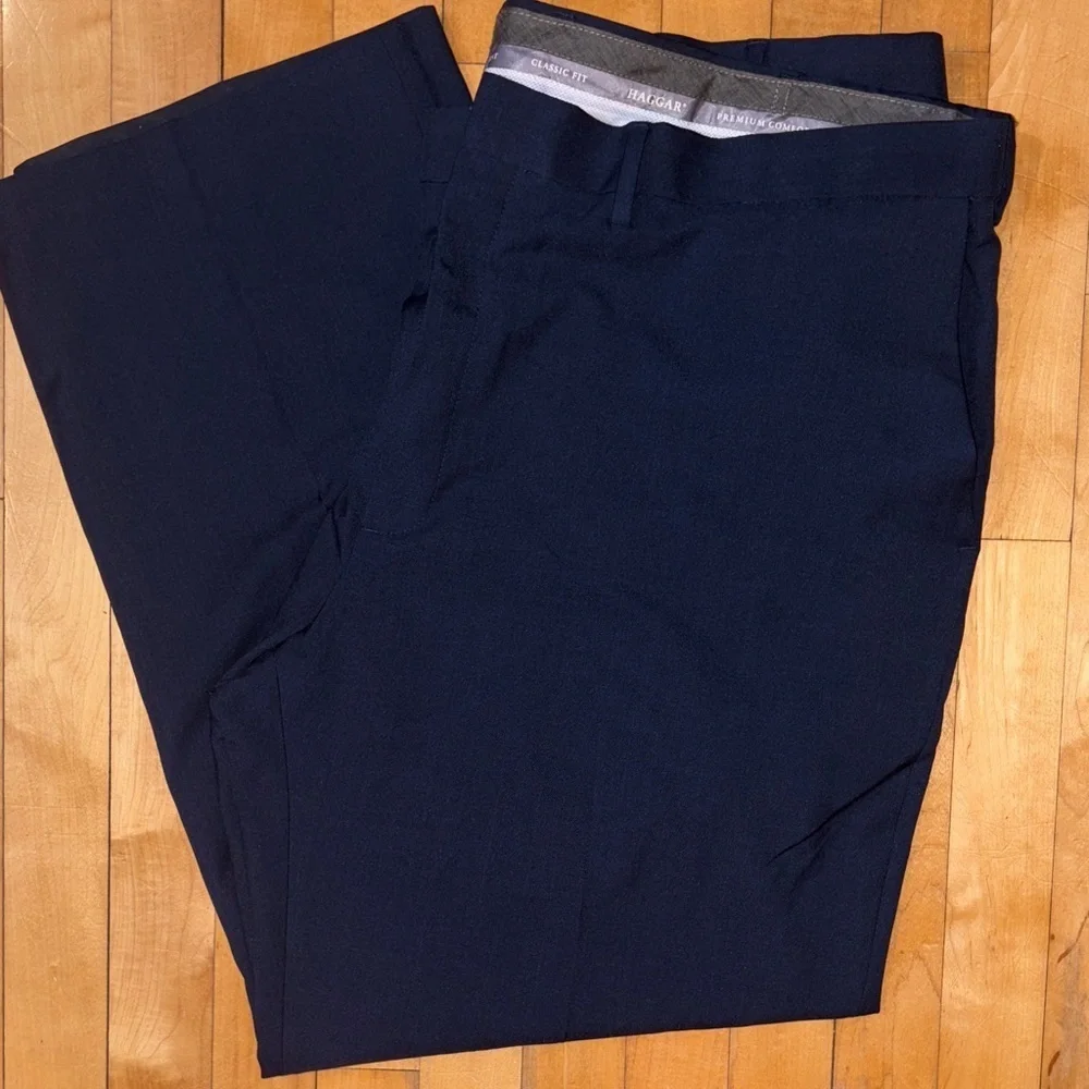 Haggar Men's Deep Blue Dress Pants 44x30