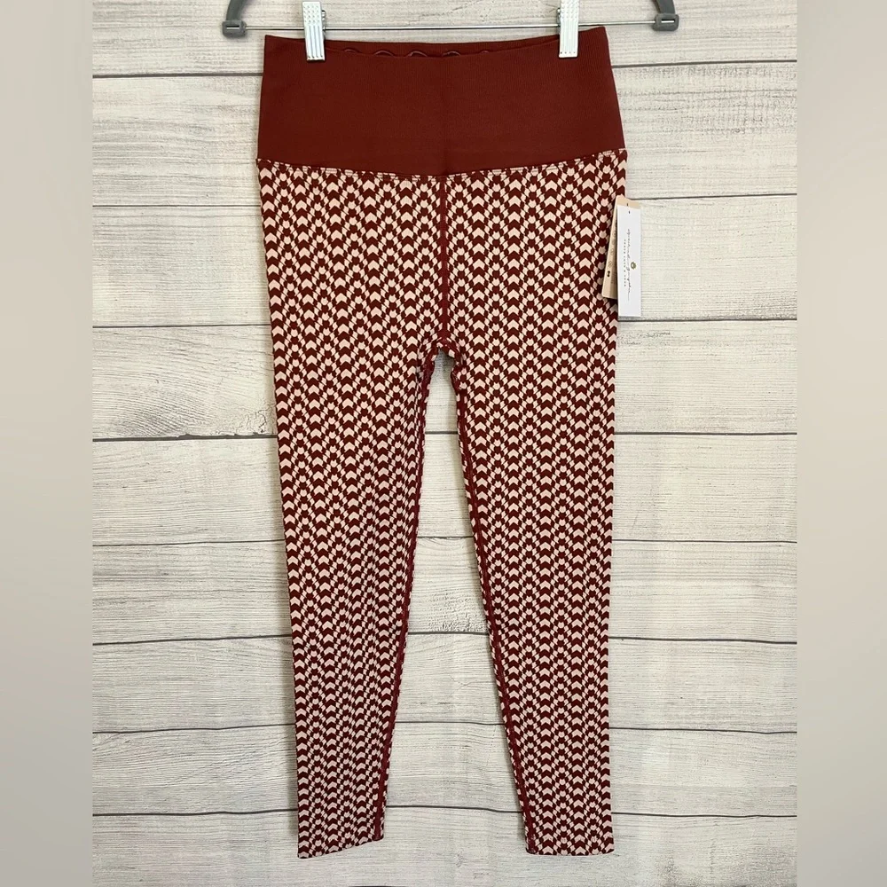 Spiritual Gangster | NWT Seamless Jacquard Leggings