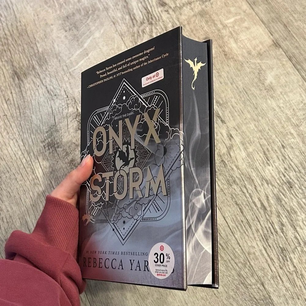 Onyx Storm - Target Exclusive Edition - by Rebecca Yarros