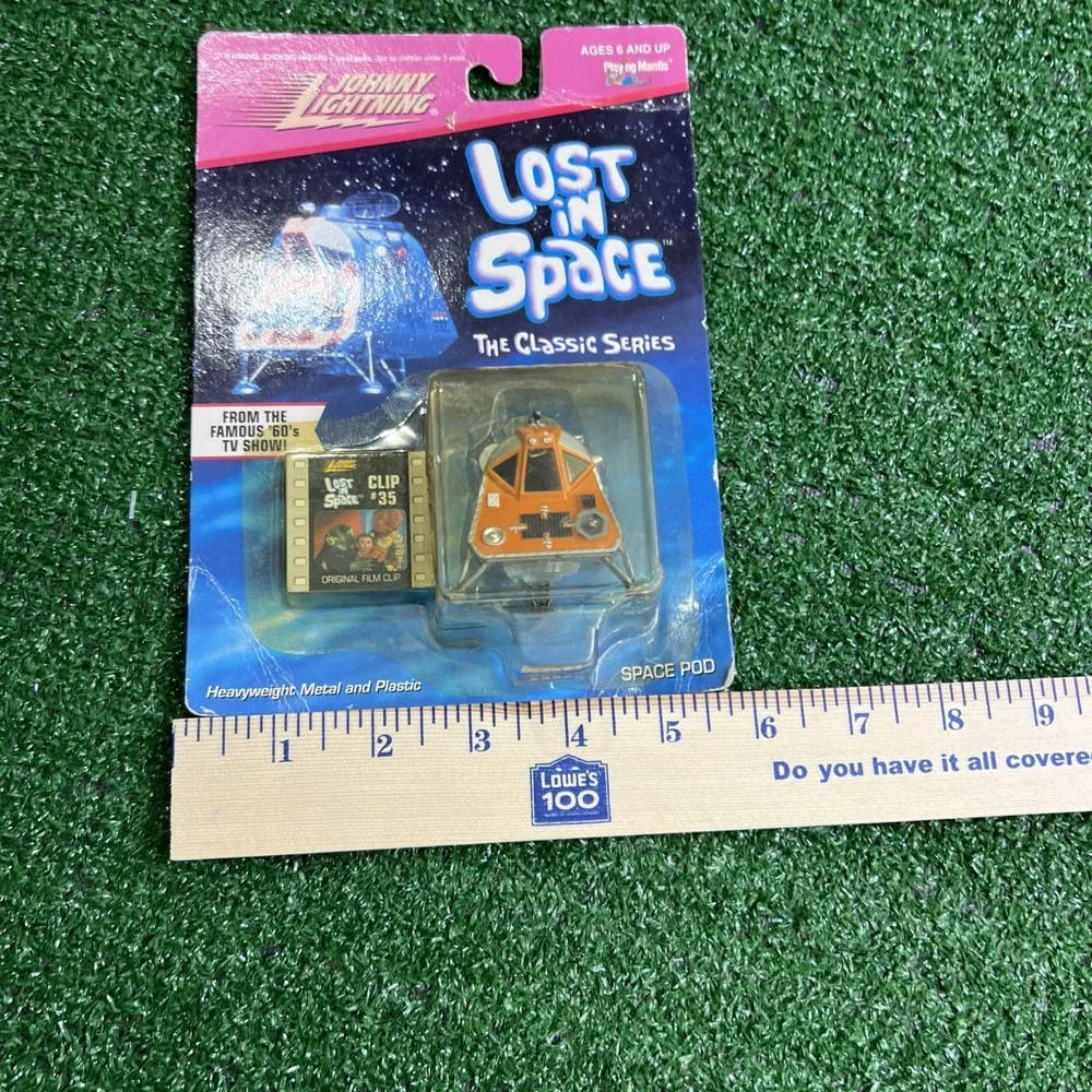 Lost‎ in Space 1998 Johnny Lightning Classic Series Space Pod Toy Clip #35 Flaws