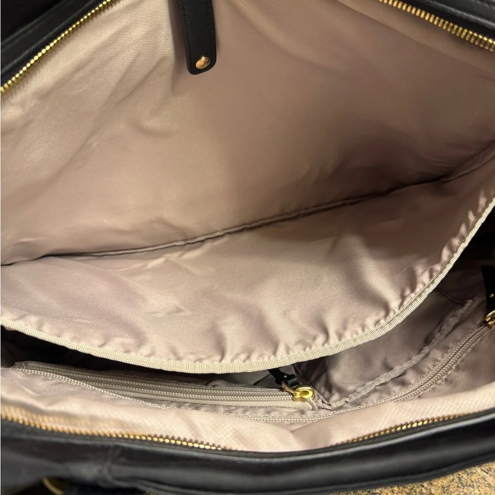 Tumi sleek black