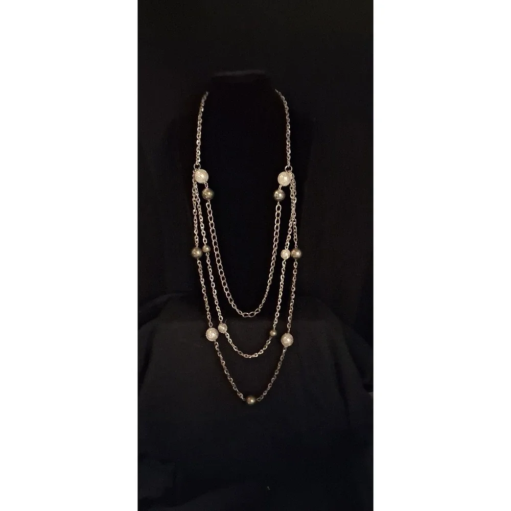 Vintage 3 Strand Gold Tone Net Encased Beads Necklace‎