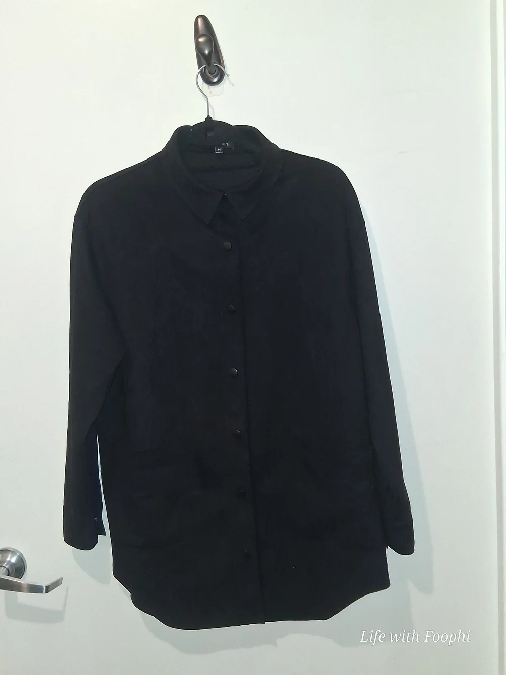 Well Worn minimalist black