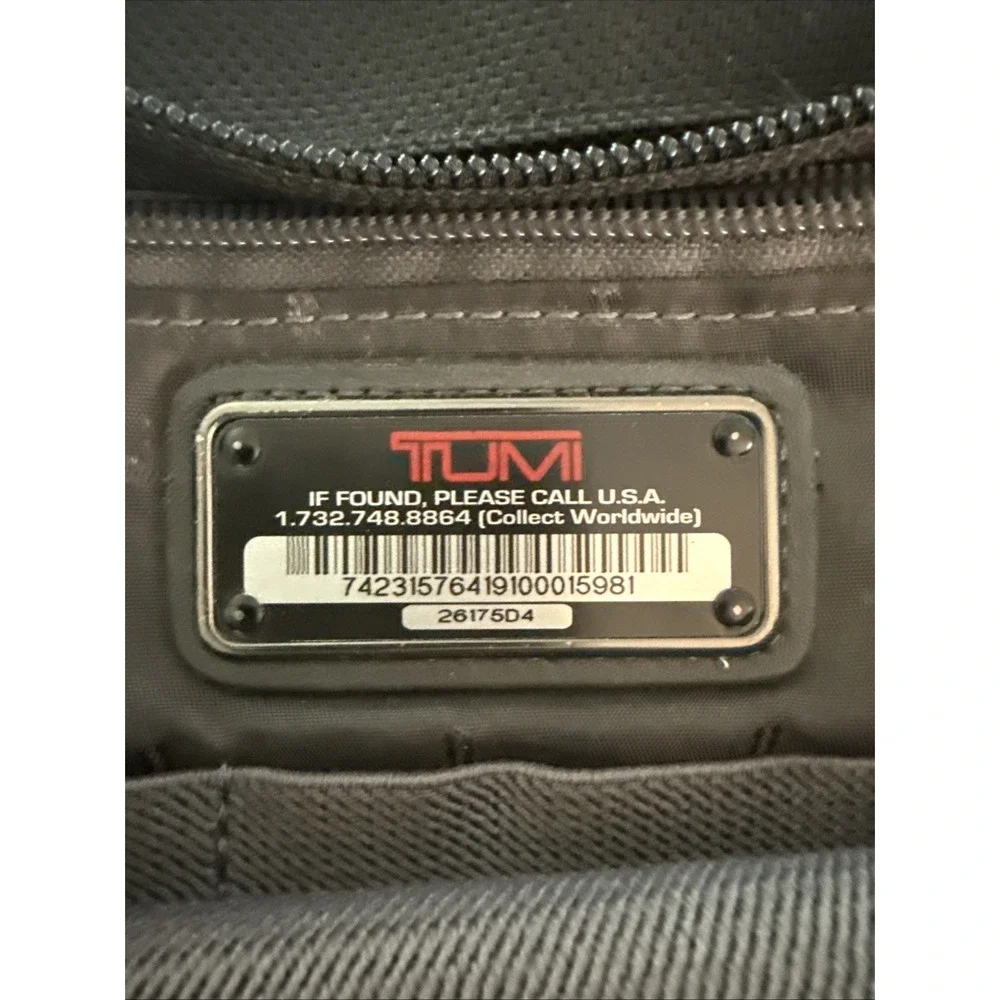 Tumi preowned decent