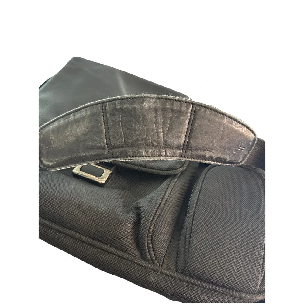 Tumi preowned decent