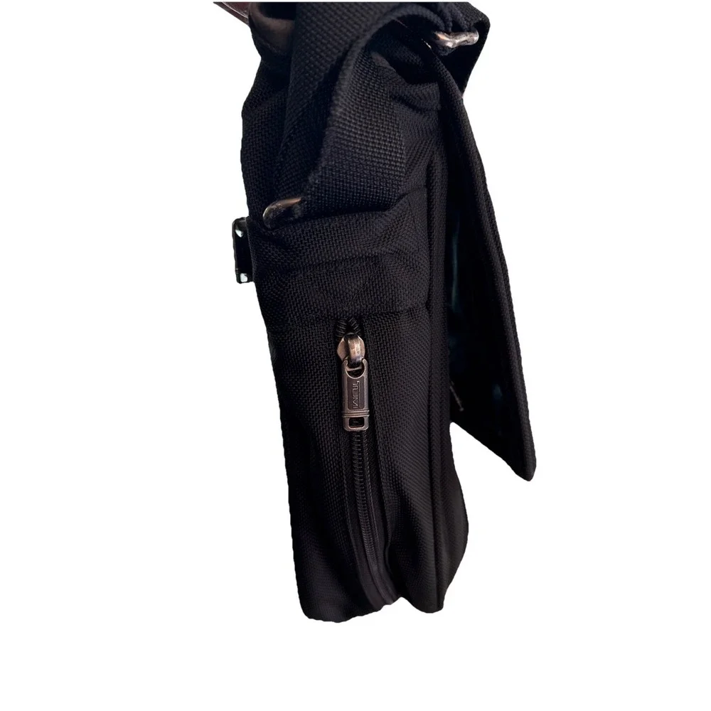 Tumi preowned decent