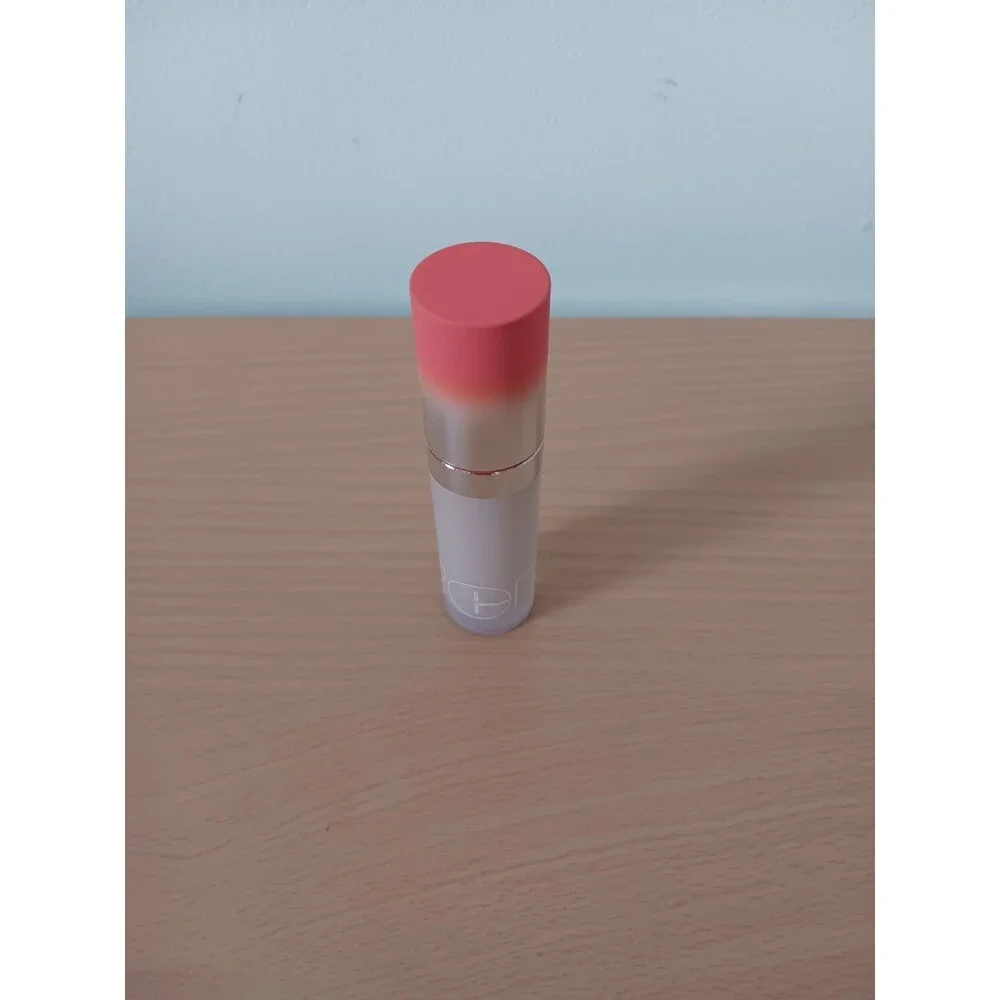 Item Beauty Air Hug Lightweight Full‎ Coverage Concealer Shade 230