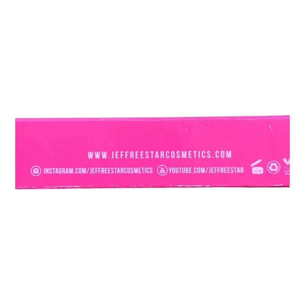 Jeffree Star itroducing jeffree