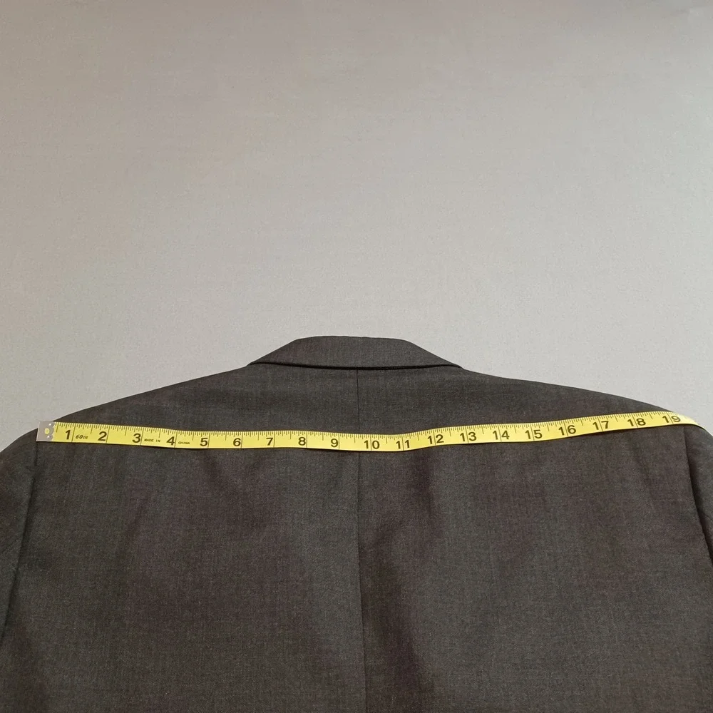 Vintage Mens Charcoal Gray Two Button Blazer Sport Coat Made in USA 42S