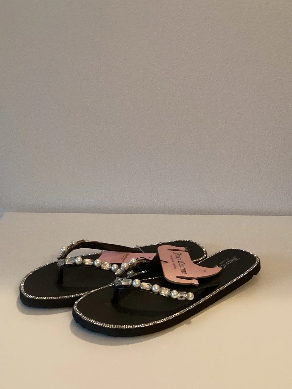 Juicy Couture Womens Black Pearl-Embellished Flip Flops Size 11