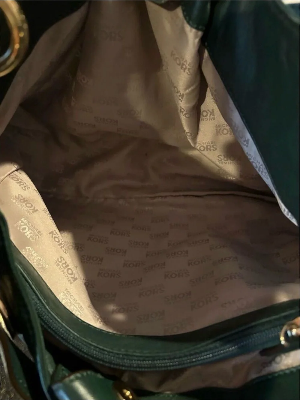 Michael Kors Ludlow Stud Green Leather Shoulder Bag w Gold Accents Like New