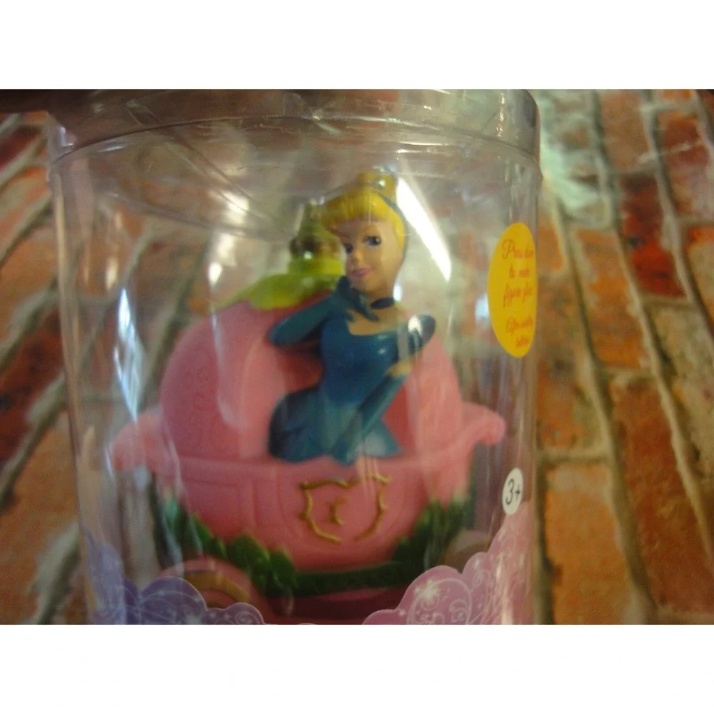 Cinderella in coach Disney princess tabletop battery operated nightlight NEW