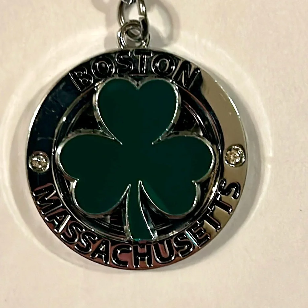 Bostonian shamrock spinner