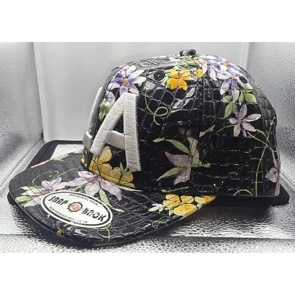 Genesis la snapback