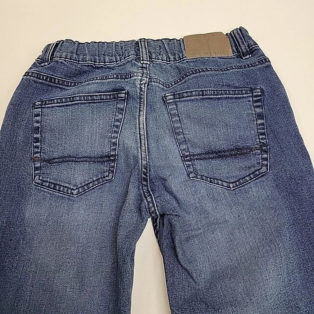 Tommy Hilfiger tag size