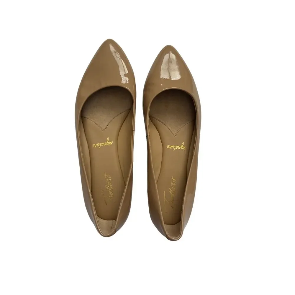 TROTTERS Womens Beige Estee Pointed Toe Patent Leather Flat‎ size 7