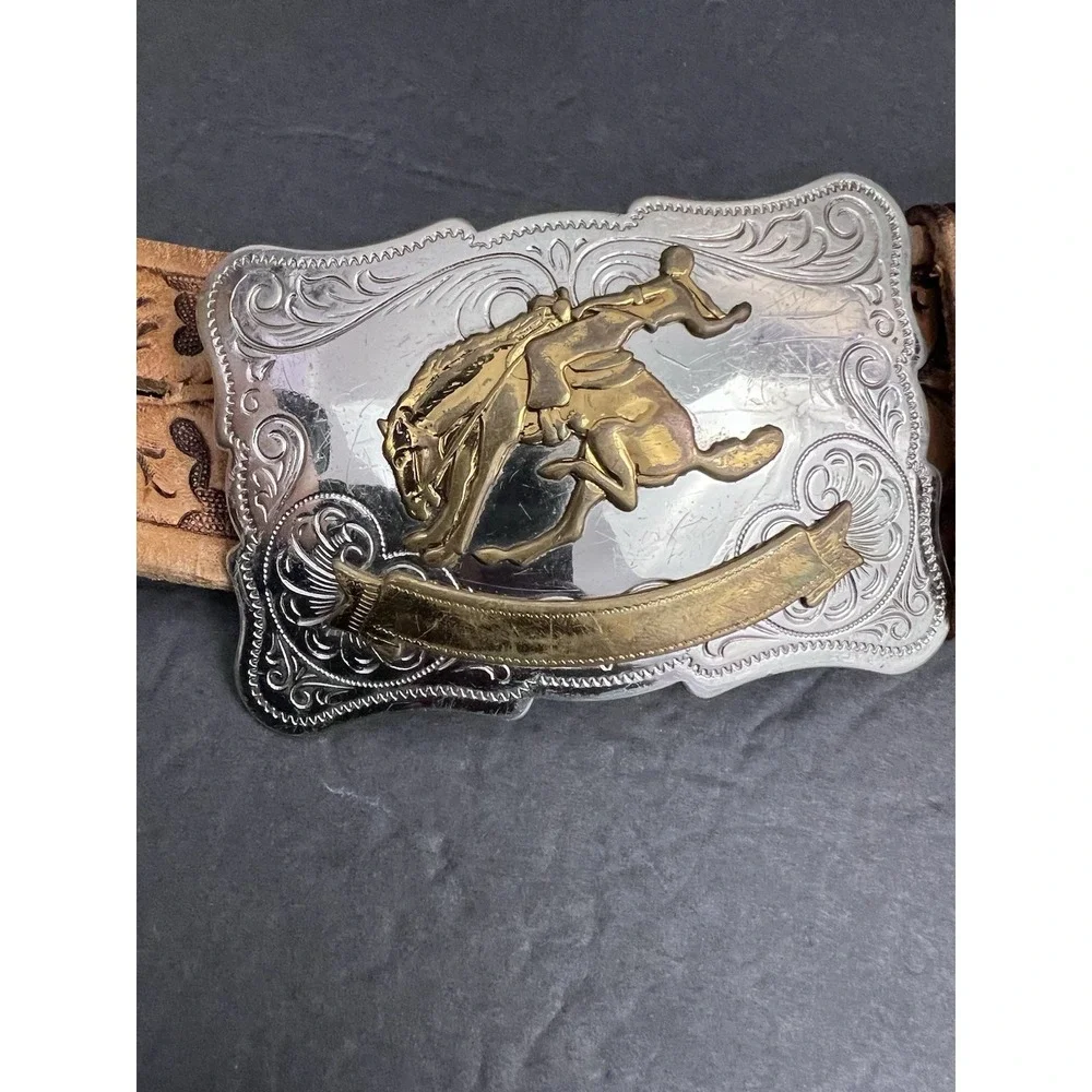 The Unbranded Brand vintage western