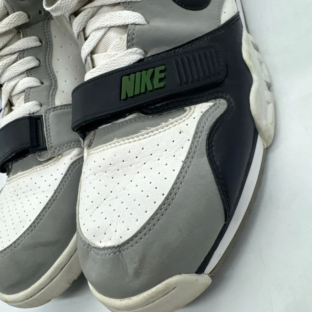 Nike air trainer