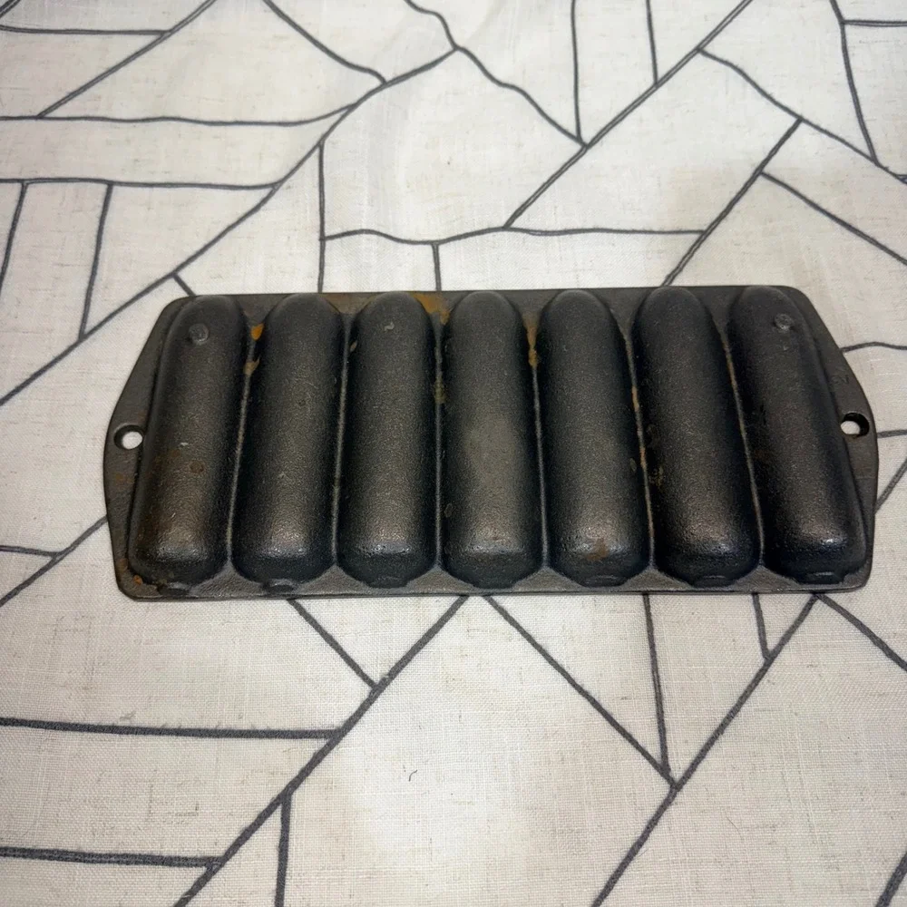 Unbranded Cast Iron Cornstick Pan 12.5
