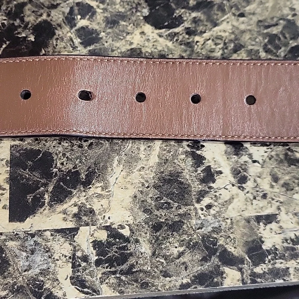 Coach elegant belt