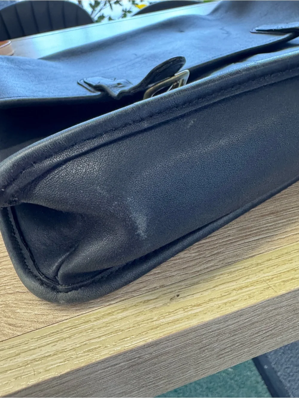 VINTAGE COACH BLACK LEATHER BUCKLE CLOSURE BRIEFCASE