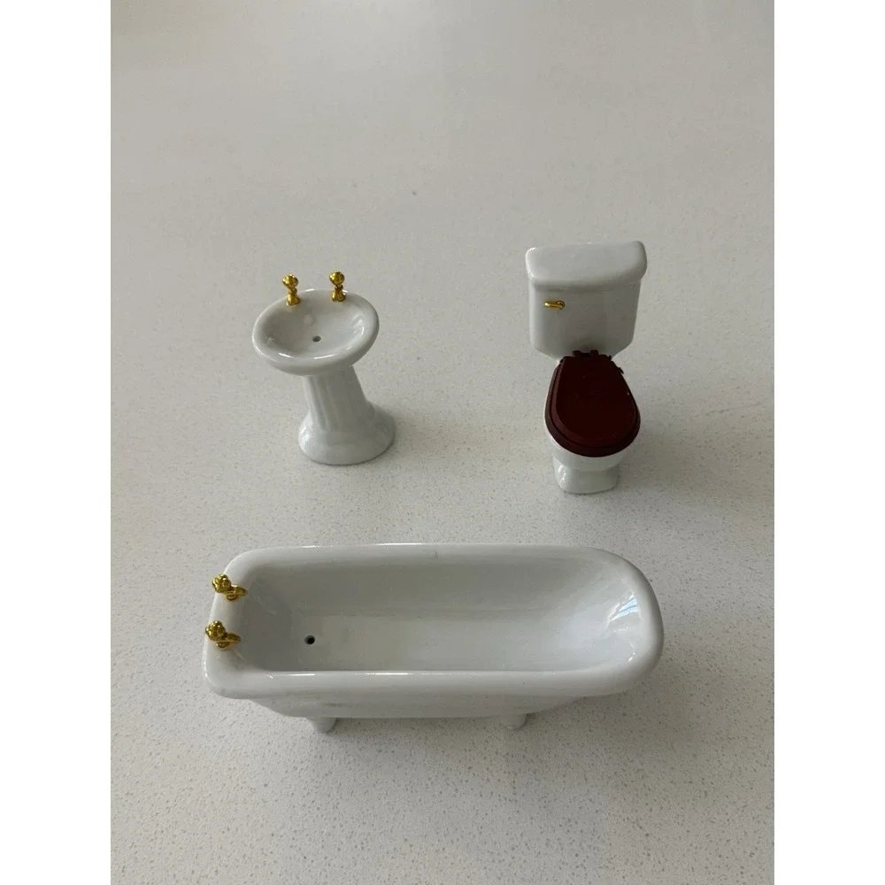 Miniature Dollhouse 1:12 Scale - Bathroom Set White‎ Gold Fixtures T5013