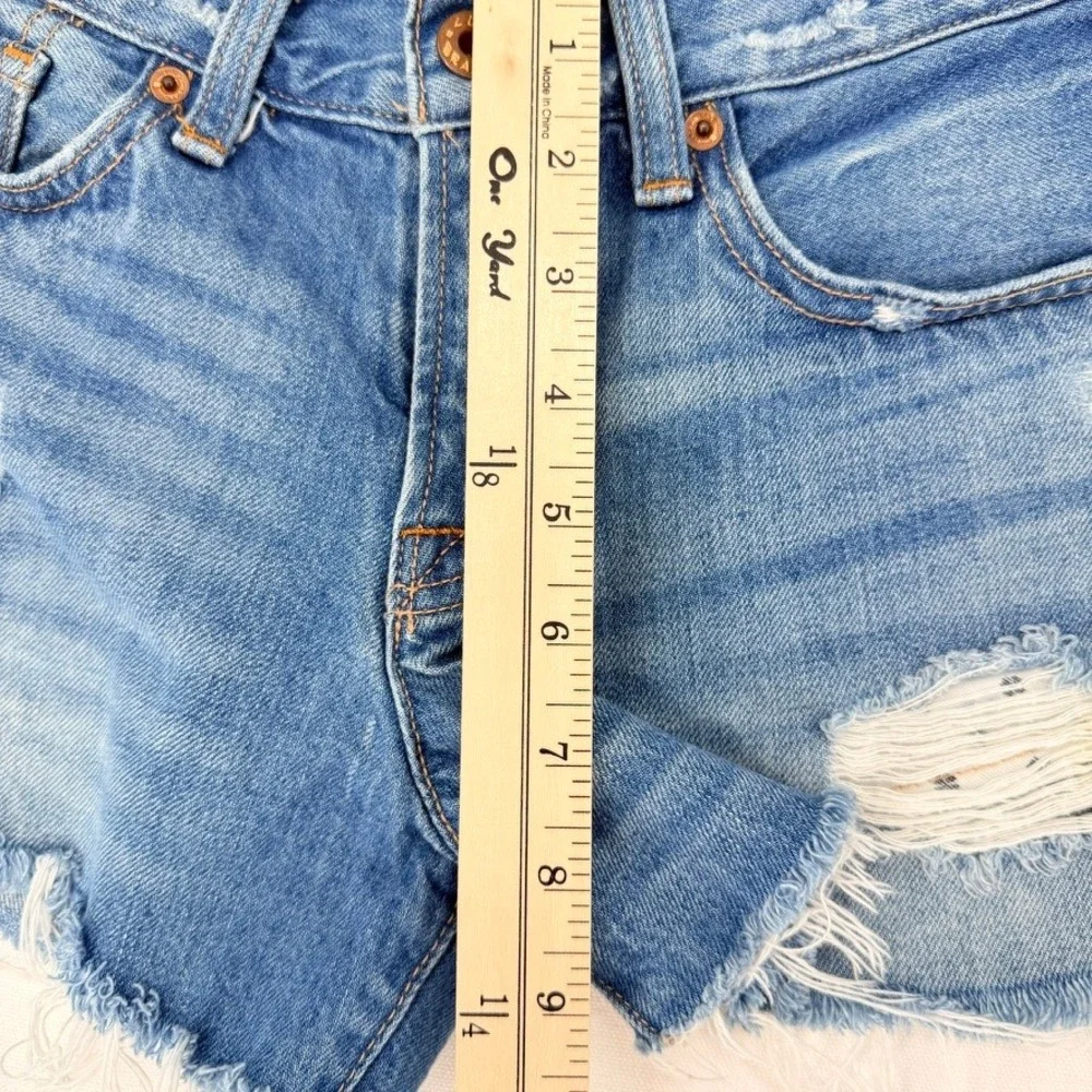 Lucky Brand material staple same