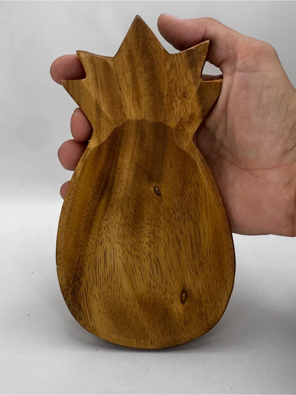 N/A wooden pineapple