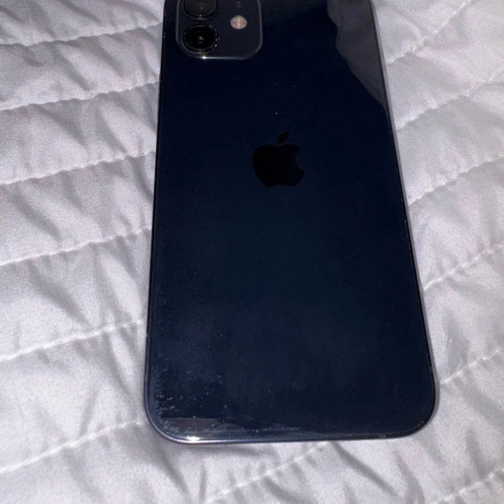 Apple iPhone 12 in Black 256GB