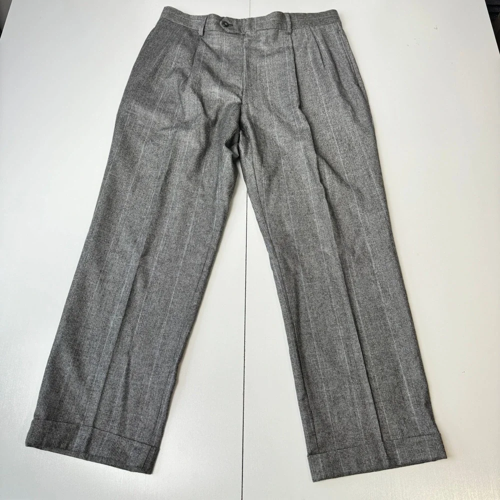 Jos A Bank Executive Collection 100% Wool Pleated Pants Grey Plaid 36R