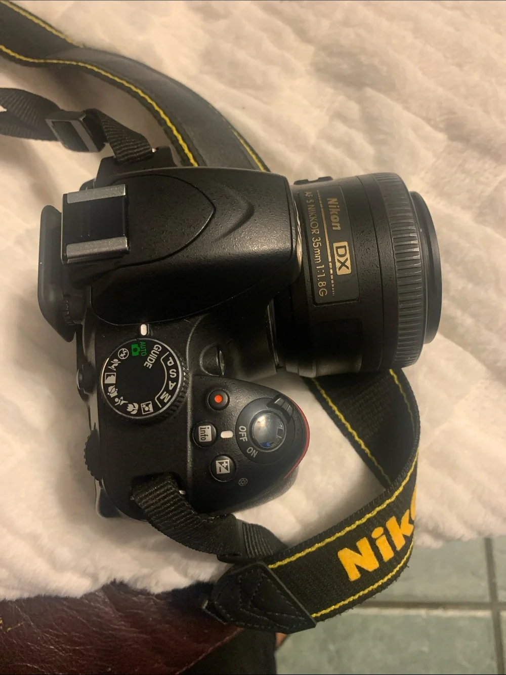 Nikon compact dslr
