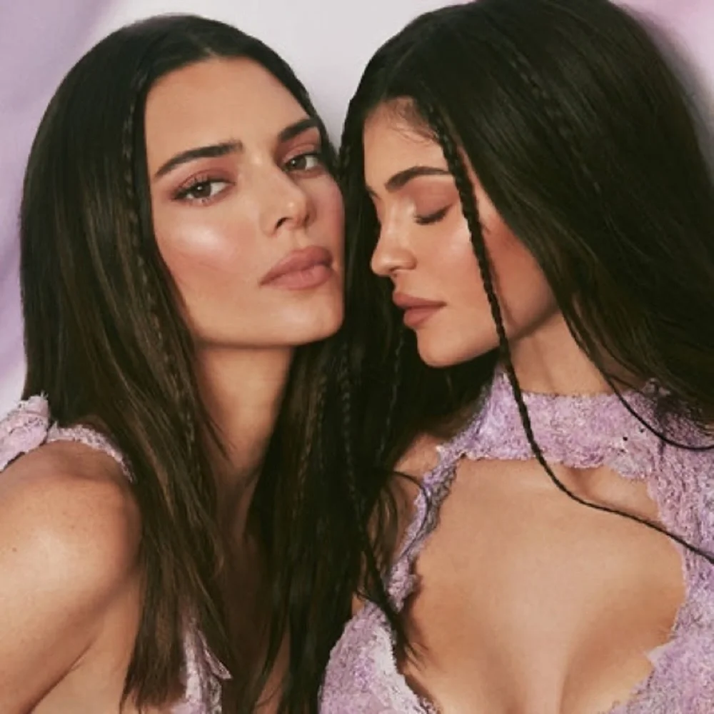 Kylie Cosmetics two lightweight