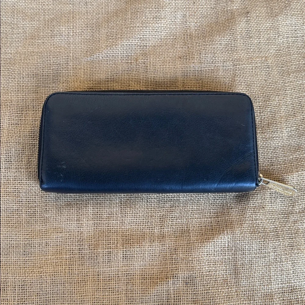 Michael Kors Black leather Wallet with Gold Accents