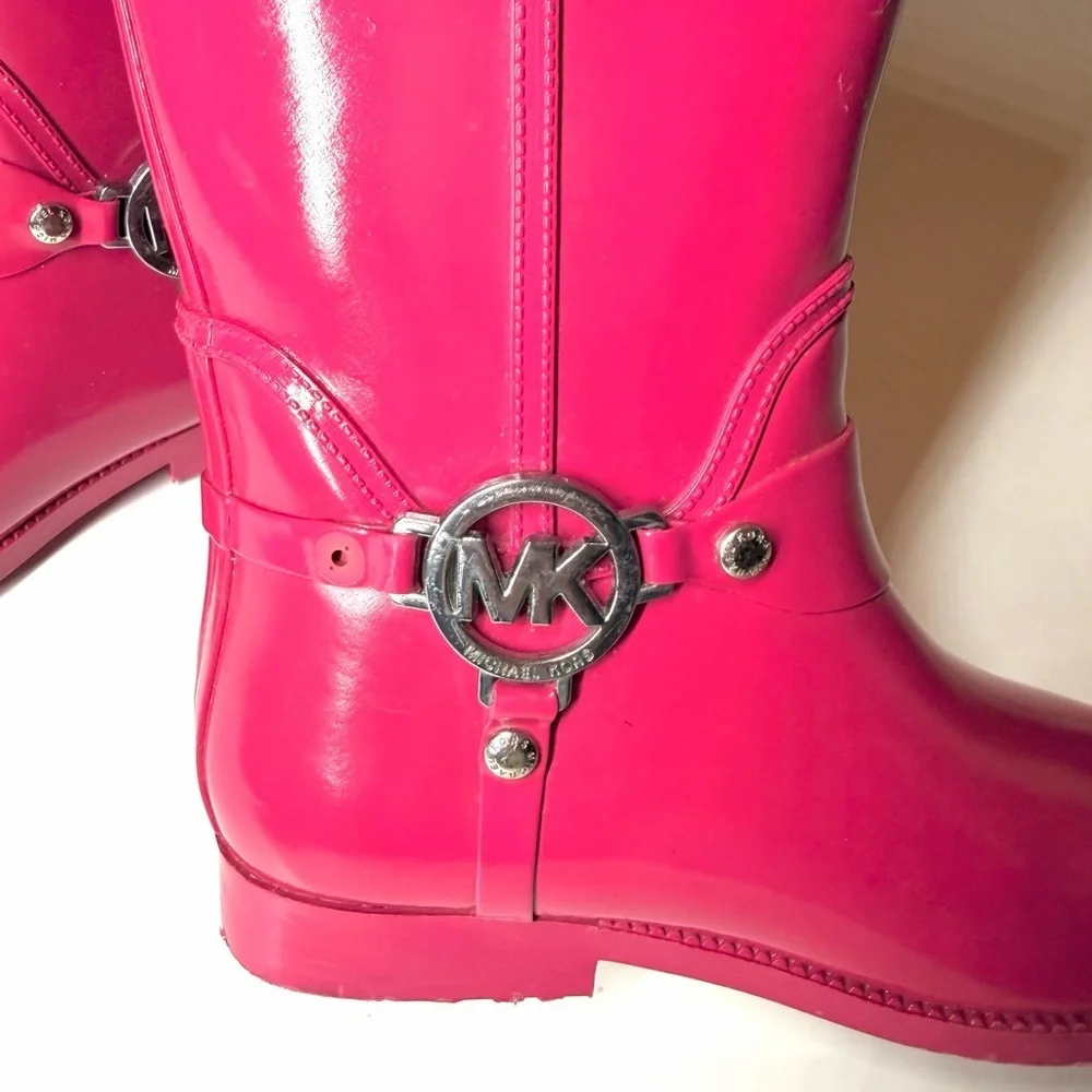 Michael Kors good pre