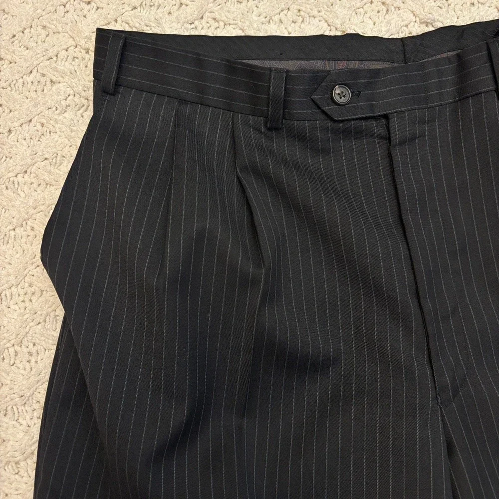 Lauren Ralph Lauren making trousers