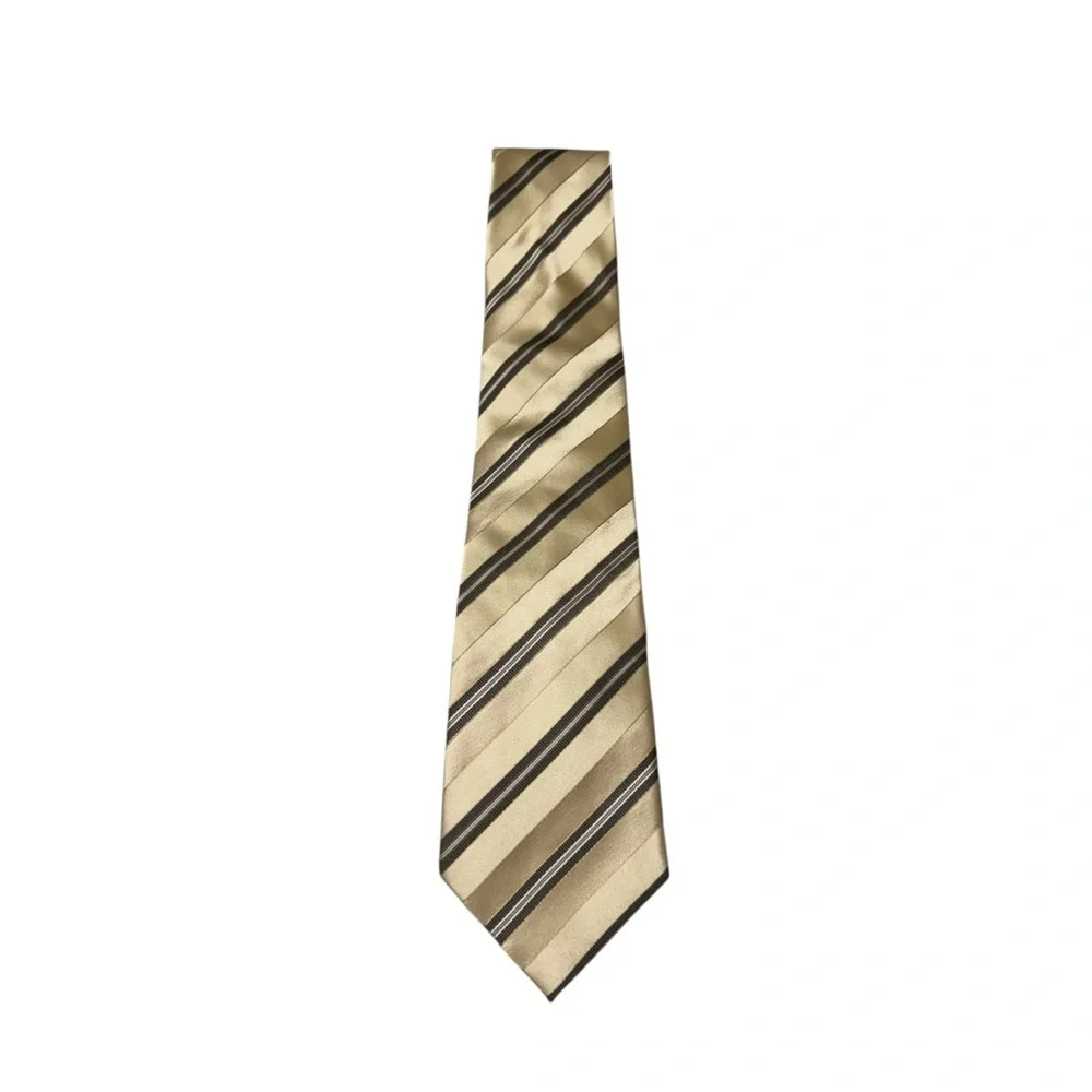 Donald J. Trump Signature Collection Gold Tie NWTs
