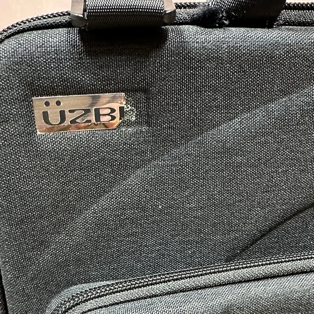 UZBL protective carrying